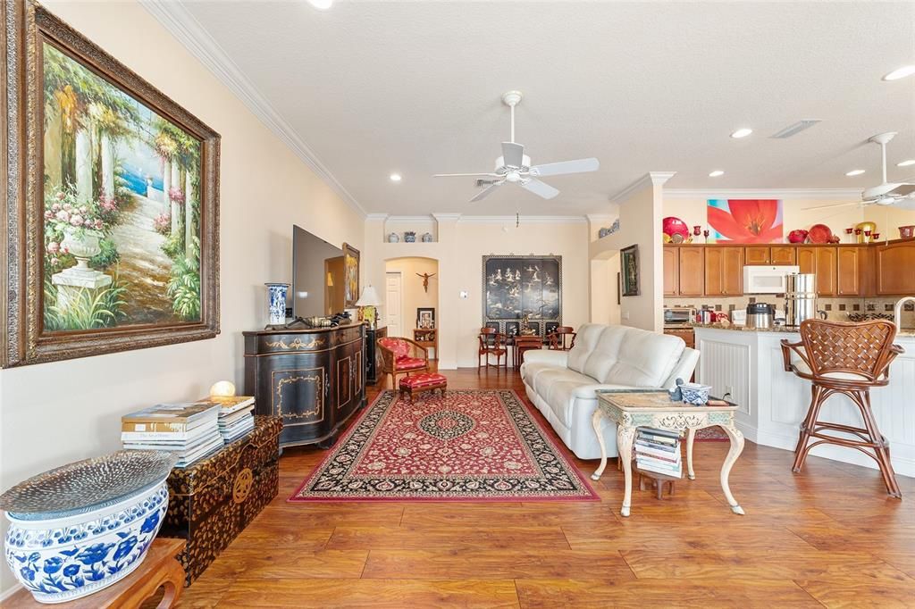 En Venta: $420,000 (3 camas, 2 baños, 1685 Pies cuadrados)