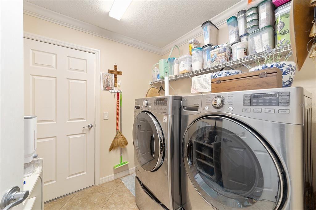 En Venta: $420,000 (3 camas, 2 baños, 1685 Pies cuadrados)