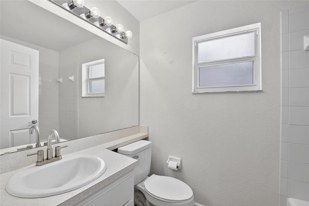 For Sale: $265,000 (3 beds, 2 baths, 1228 Square Feet)