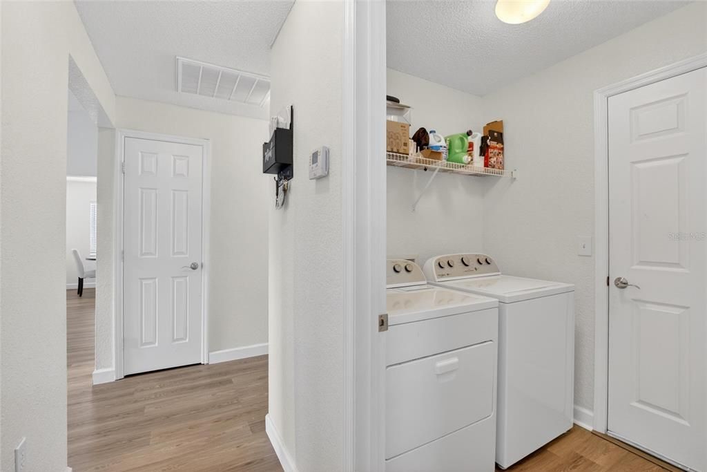 For Sale: $265,000 (3 beds, 2 baths, 1228 Square Feet)