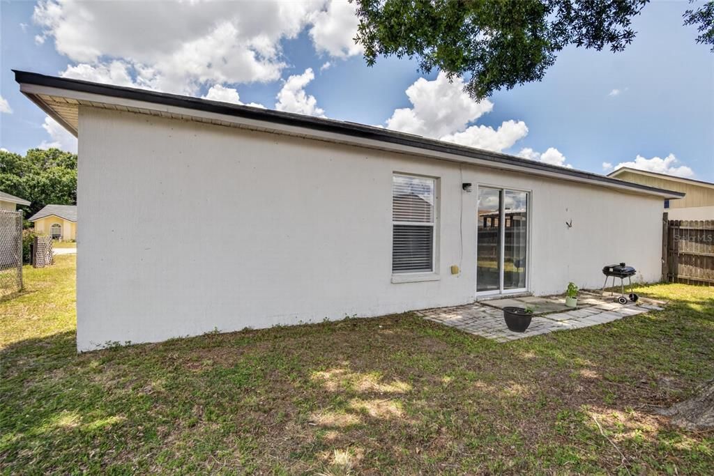 For Sale: $265,000 (3 beds, 2 baths, 1228 Square Feet)