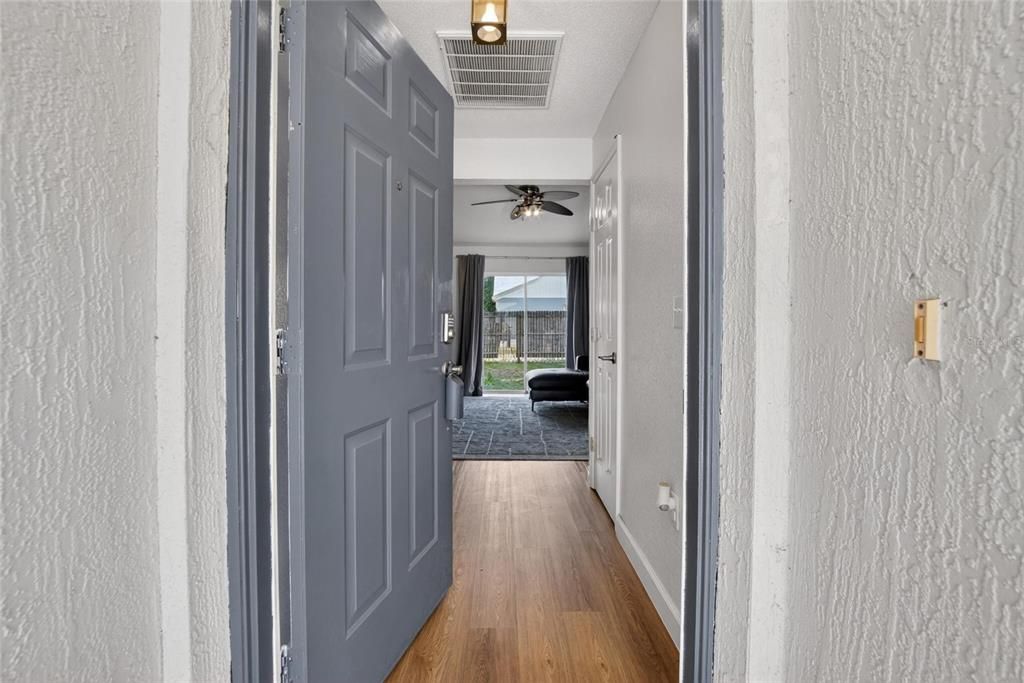 For Sale: $265,000 (3 beds, 2 baths, 1228 Square Feet)