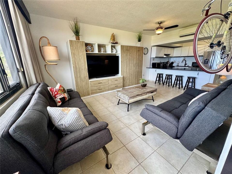 En Venta: $420,000 (1 camas, 2 baños, 864 Pies cuadrados)