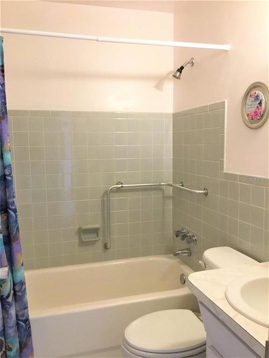 В аренду: $1,400 (2 спален, 20 ванн, 1100 Квадратных фут)