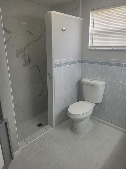 For Sale: $249,999 (3 beds, 2 baths, 1519 Square Feet)