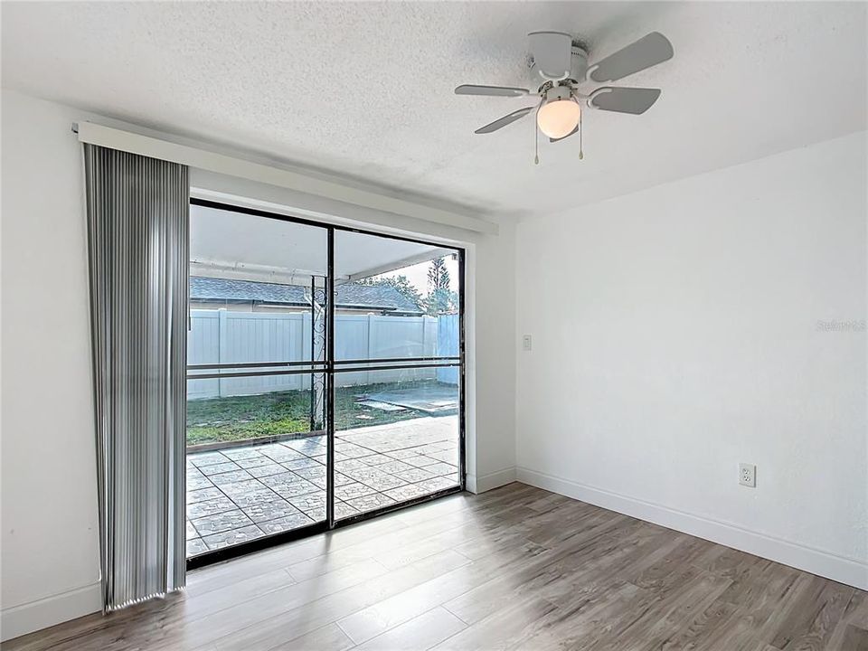 For Sale: $249,999 (3 beds, 2 baths, 1519 Square Feet)