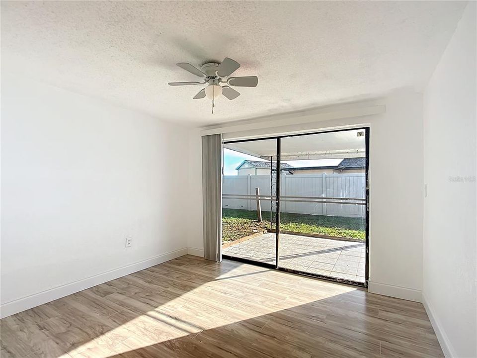 For Sale: $249,999 (3 beds, 2 baths, 1519 Square Feet)