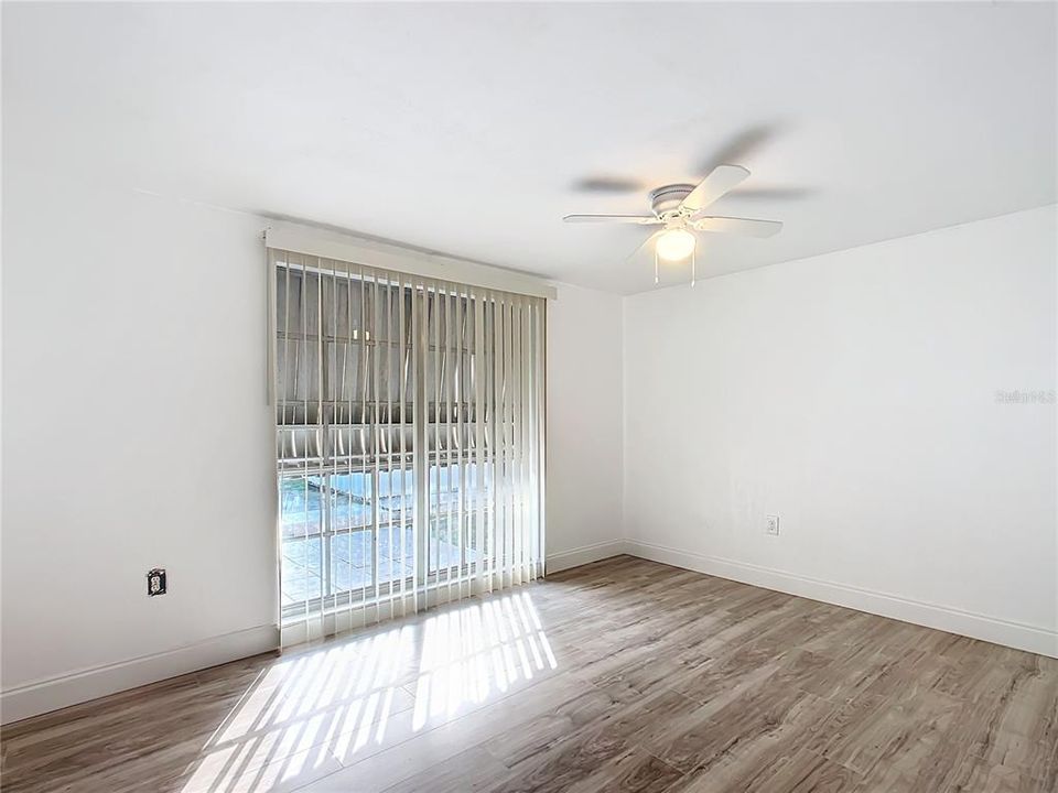 For Sale: $249,999 (3 beds, 2 baths, 1519 Square Feet)