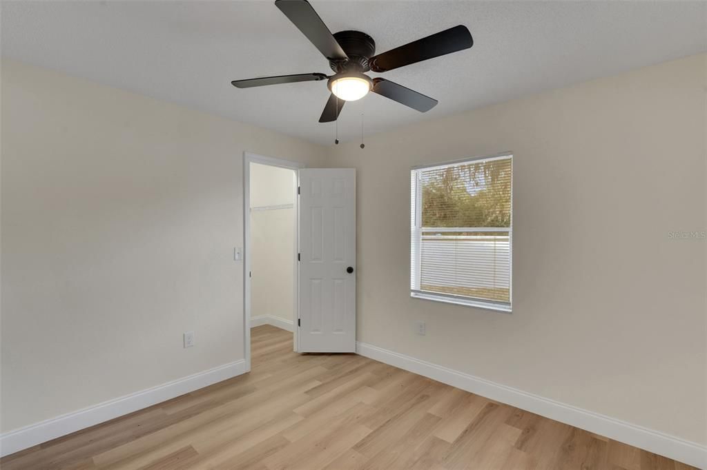 For Sale: $249,999 (3 beds, 2 baths, 1109 Square Feet)