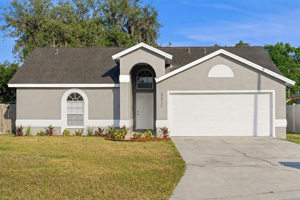 For Sale: $249,999 (3 beds, 2 baths, 1109 Square Feet)