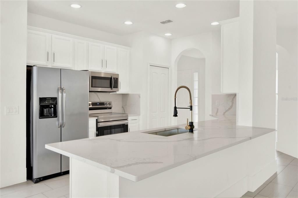 For Sale: $599,990 (5 beds, 3 baths, 2828 Square Feet)