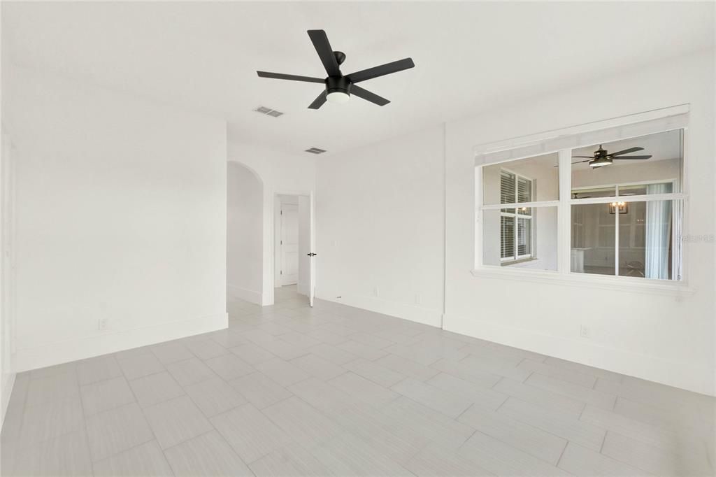 For Sale: $599,990 (5 beds, 3 baths, 2828 Square Feet)