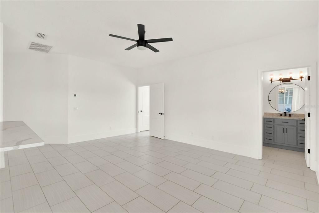 For Sale: $599,990 (5 beds, 3 baths, 2828 Square Feet)