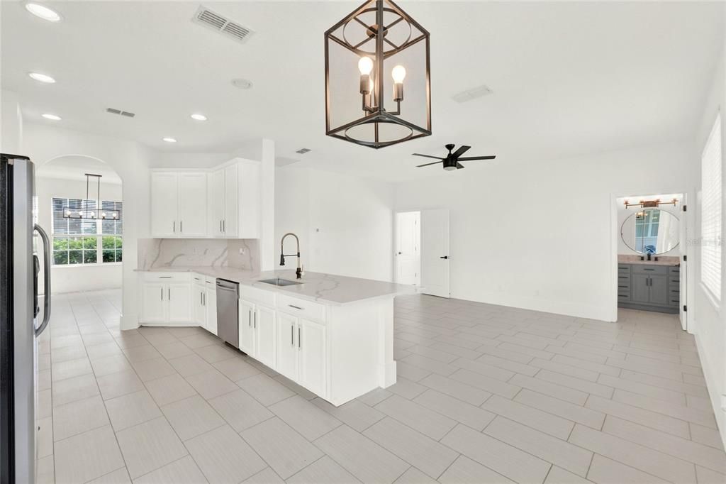 For Sale: $599,990 (5 beds, 3 baths, 2828 Square Feet)