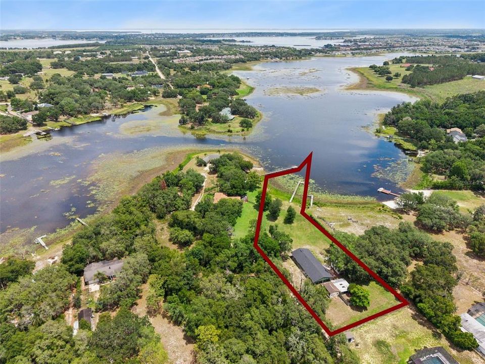 En Venta: $850,000 (1.79 acres)