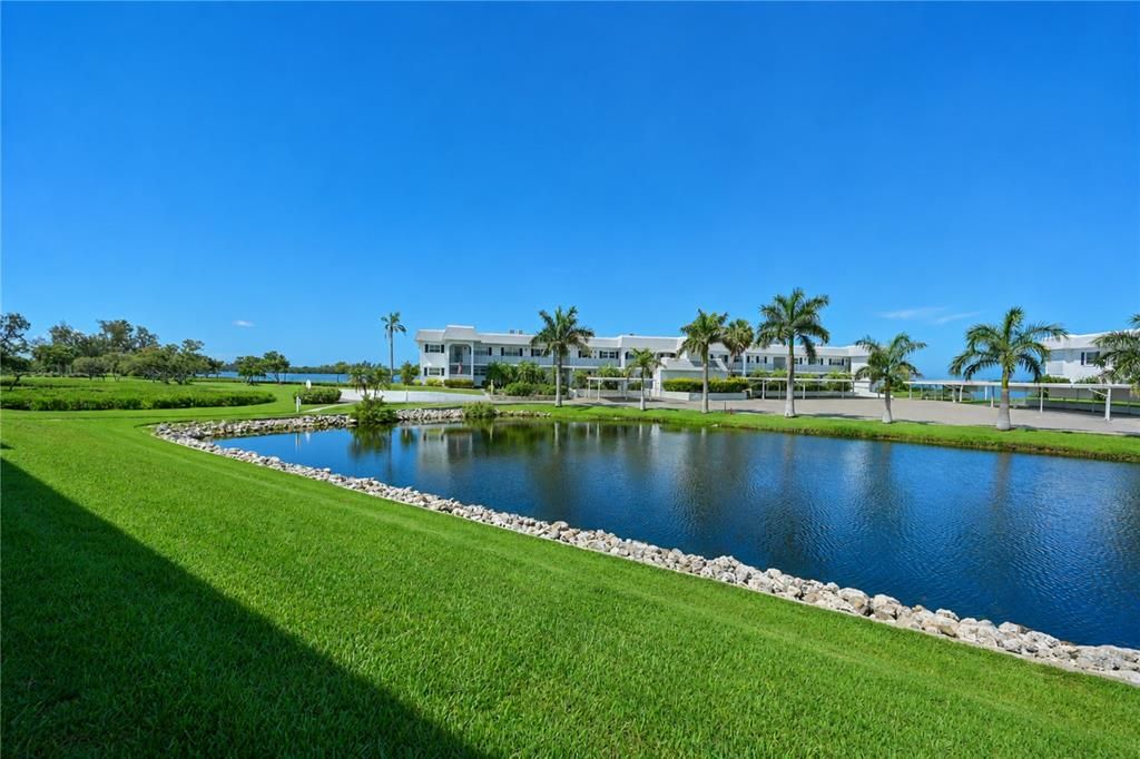 For Sale: $210,000 (2 beds, 2 baths, 1335 Square Feet)