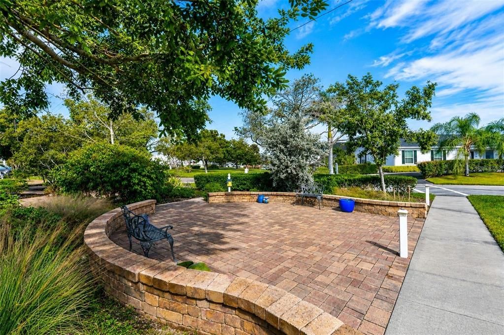 For Sale: $210,000 (2 beds, 2 baths, 1335 Square Feet)
