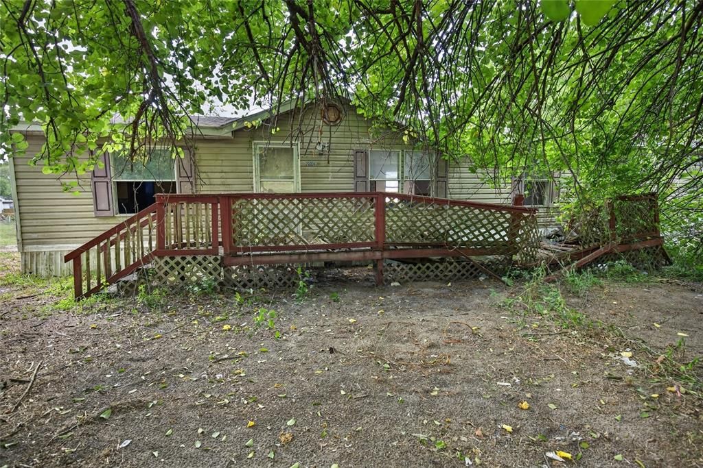 Недавно продано: $79,900 (4 спален, 2 ванн, 1320 Квадратных фут)
