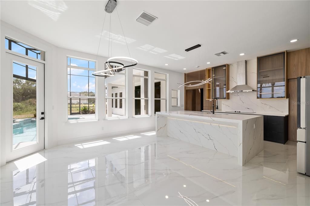 For Sale: $2,685,000 (5 beds, 5 baths, 4855 Square Feet)