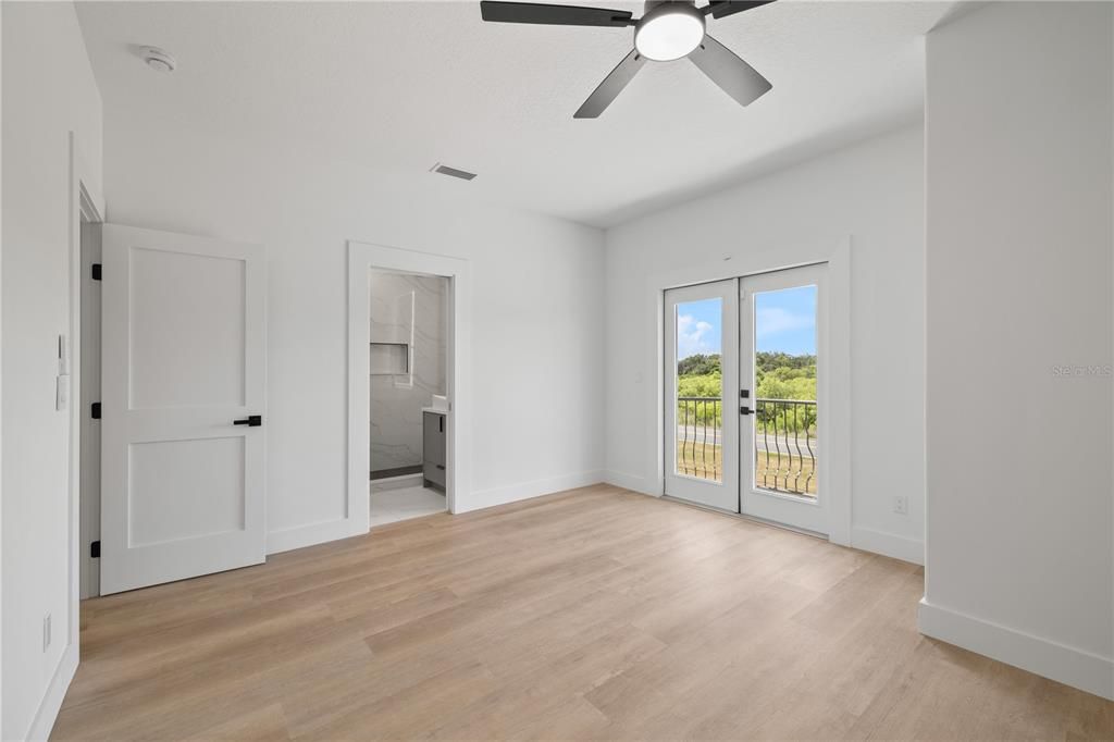 For Sale: $2,685,000 (5 beds, 5 baths, 4855 Square Feet)