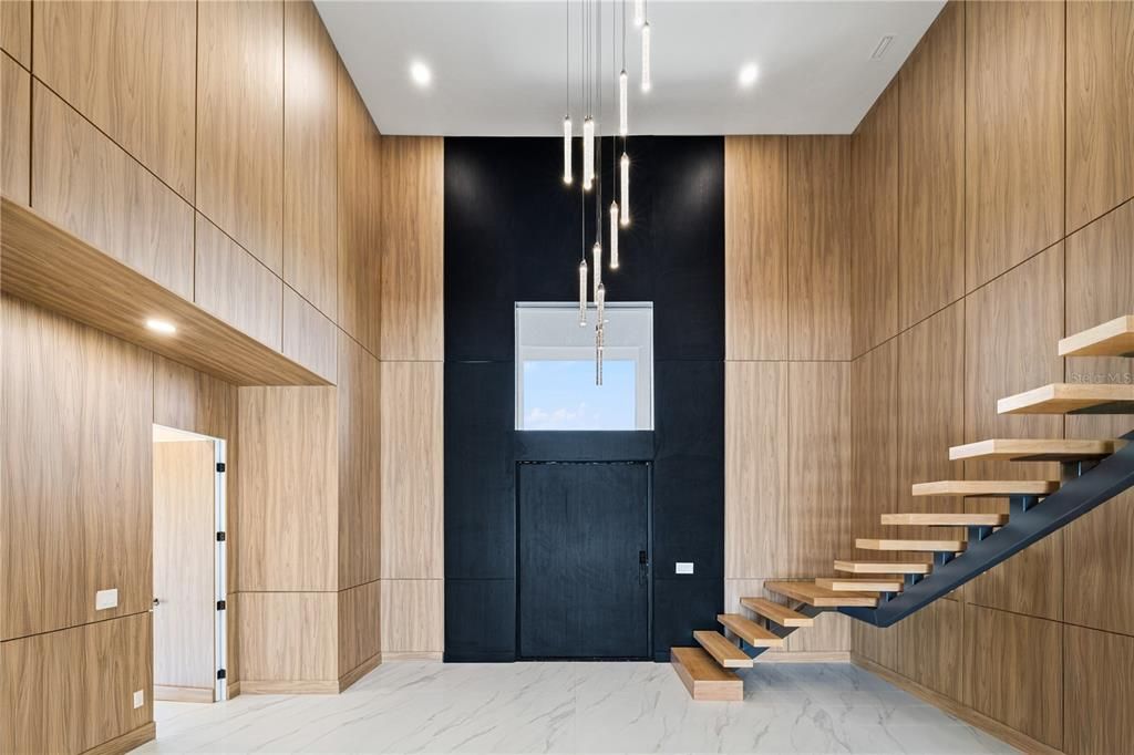 For Sale: $2,685,000 (5 beds, 5 baths, 4855 Square Feet)