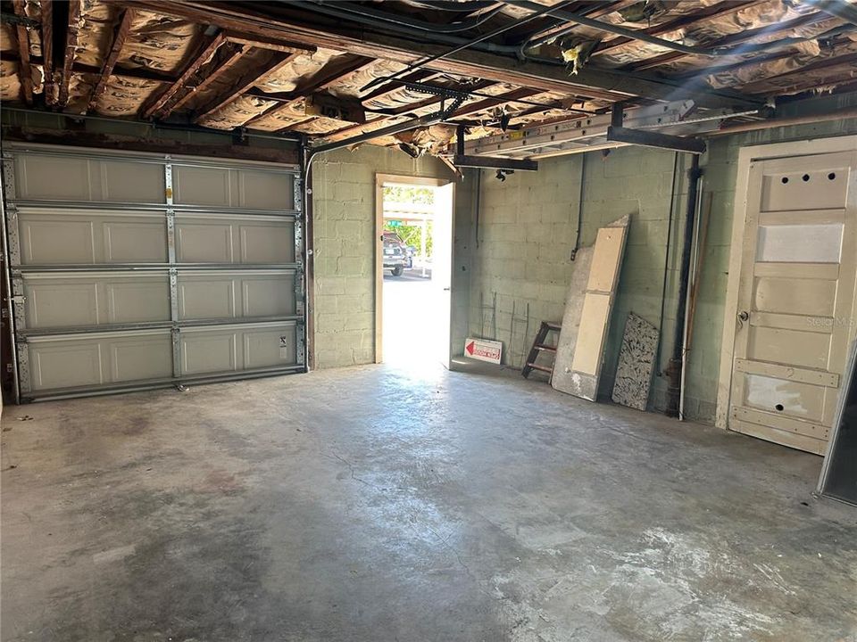 For Rent: $2,200 (2 beds, 1 baths, 600 Square Feet)