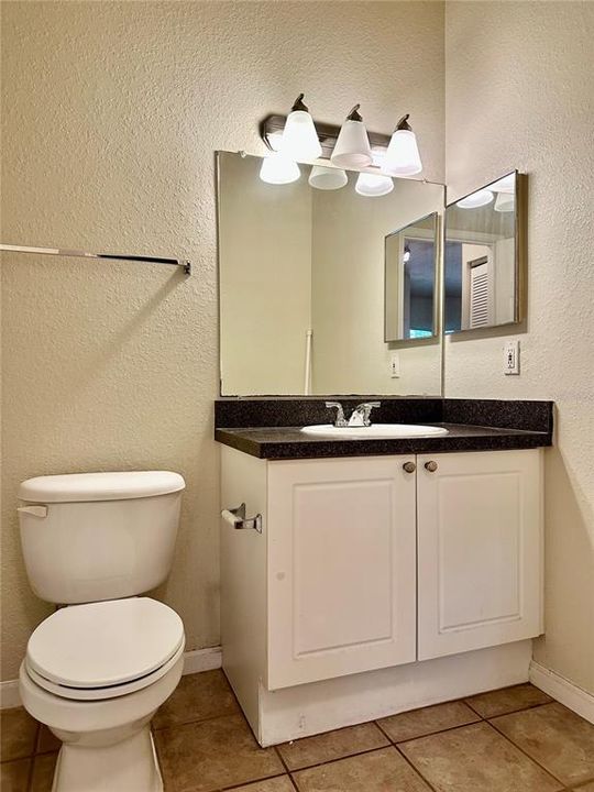 For Rent: $1,500 (1 beds, 1 baths, 700 Square Feet)