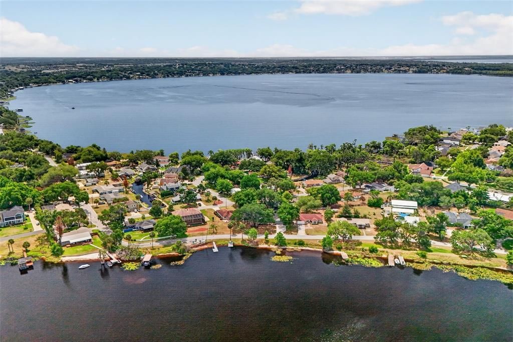 En Venta: $699,900 (3 camas, 3 baños, 2019 Pies cuadrados)
