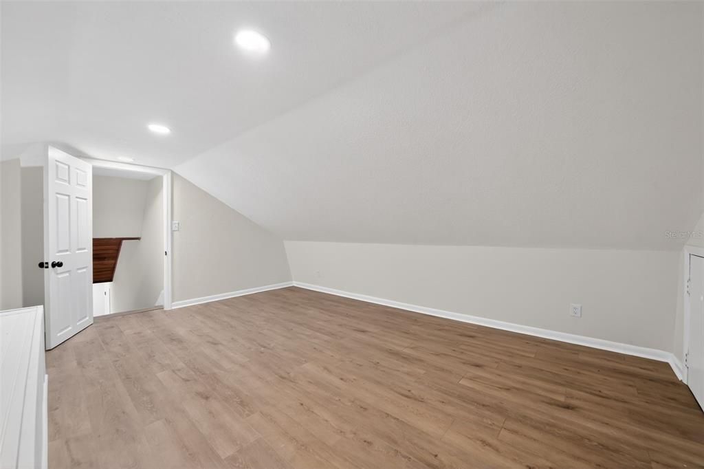 En Venta: $699,900 (3 camas, 3 baños, 2019 Pies cuadrados)