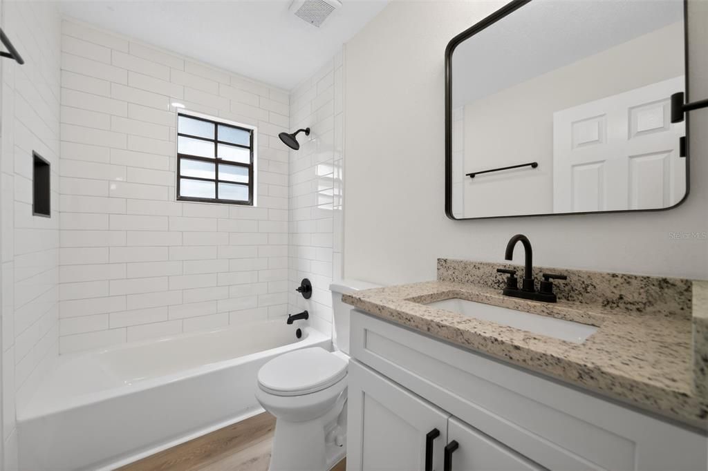 En Venta: $699,900 (3 camas, 3 baños, 2019 Pies cuadrados)