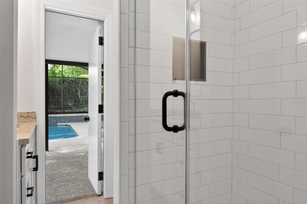 En Venta: $699,900 (3 camas, 3 baños, 2019 Pies cuadrados)