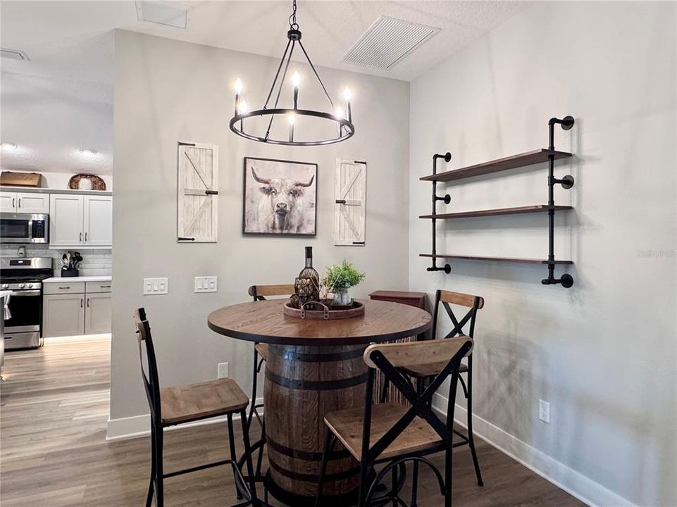 For Sale: $589,900 (3 beds, 2 baths, 1927 Square Feet)