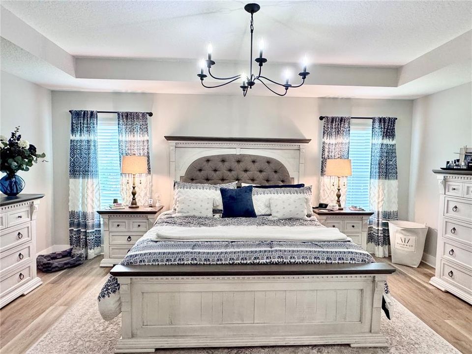 For Sale: $589,900 (3 beds, 2 baths, 1927 Square Feet)