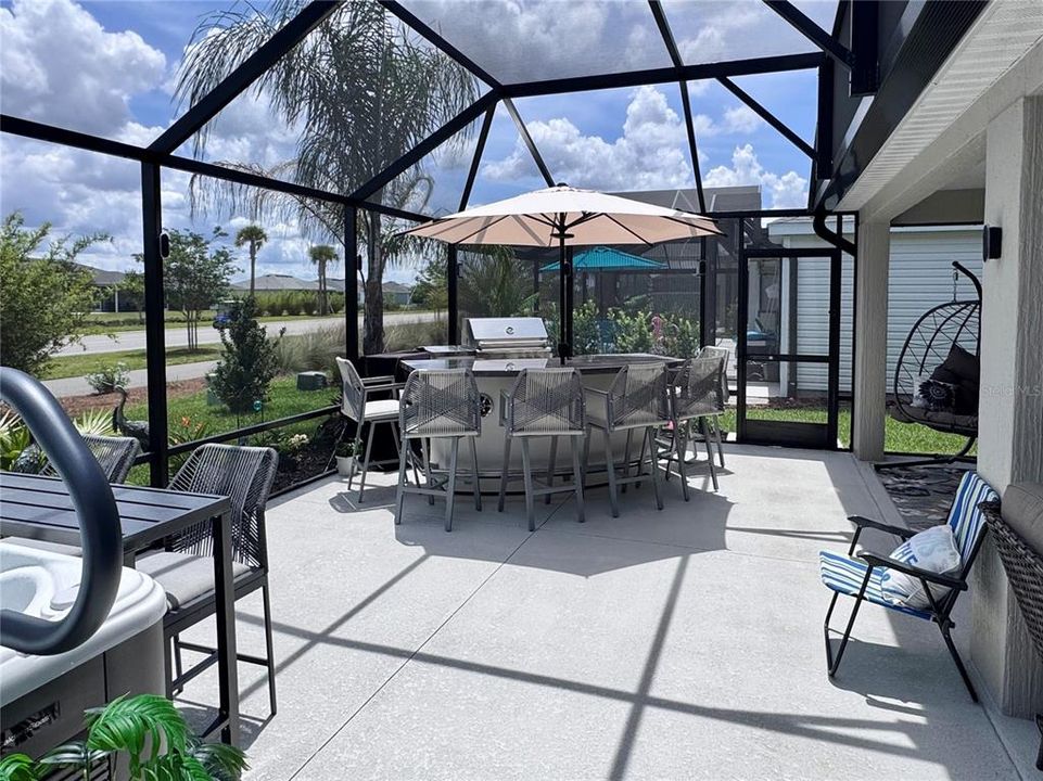 For Sale: $589,900 (3 beds, 2 baths, 1927 Square Feet)