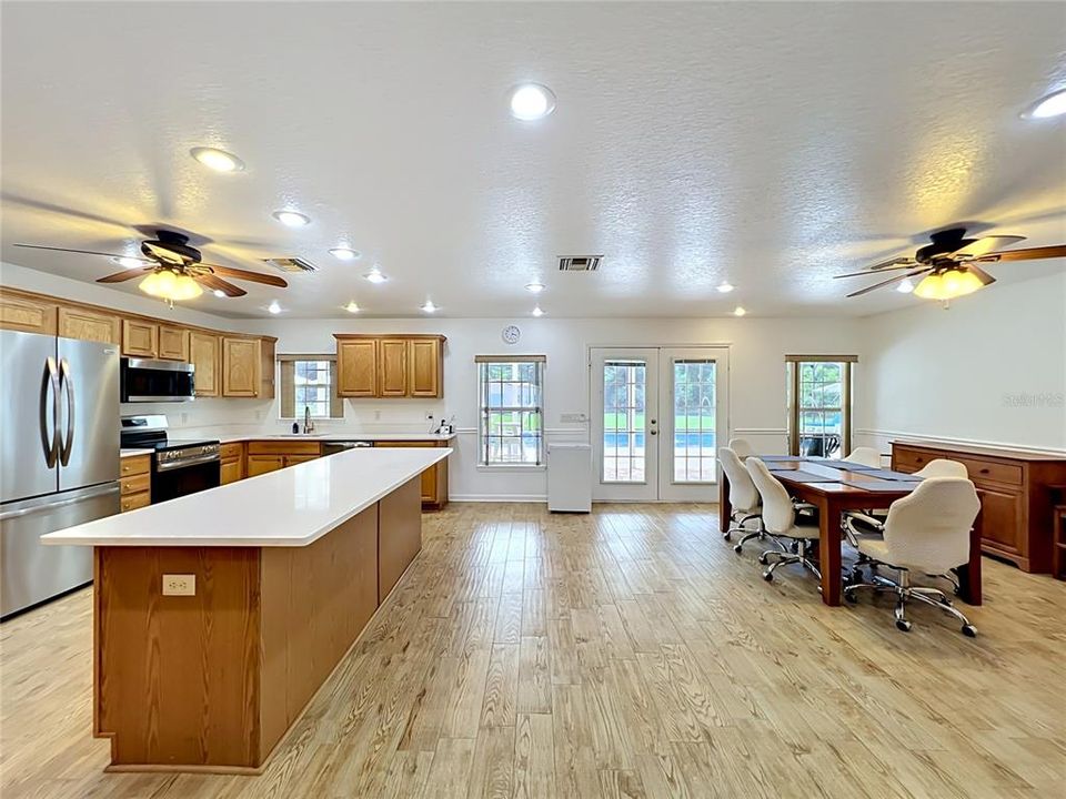For Sale: $1,400,000 (8 beds, 6 baths, 4507 Square Feet)