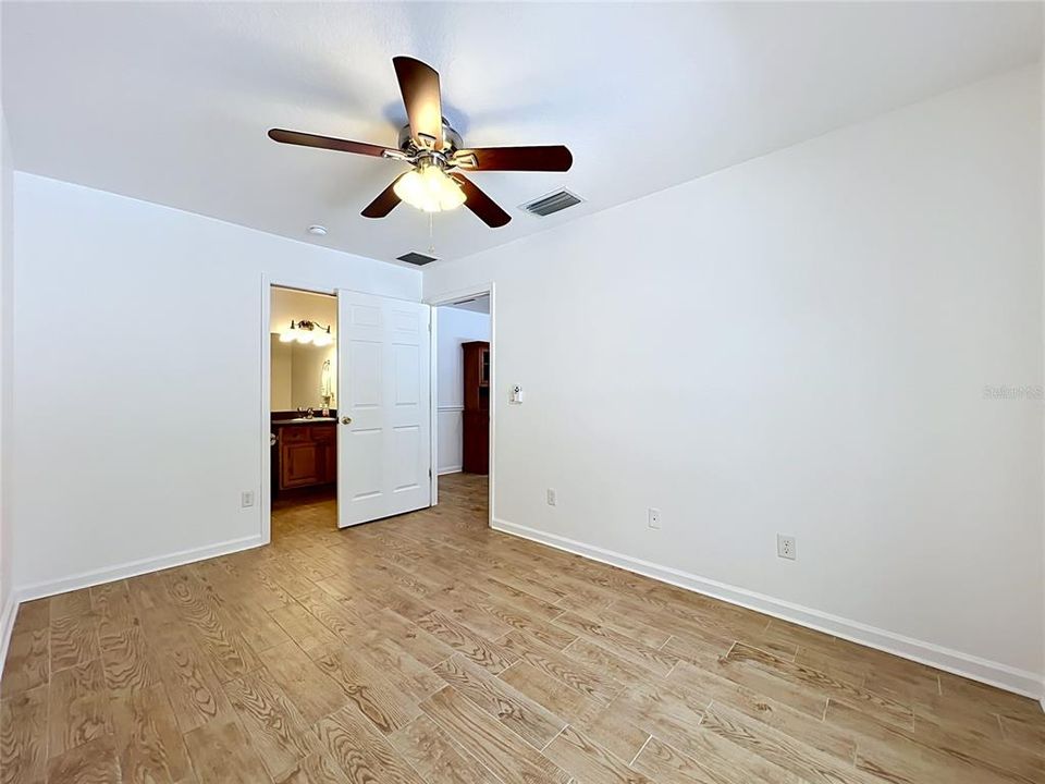 For Sale: $1,400,000 (8 beds, 6 baths, 4507 Square Feet)