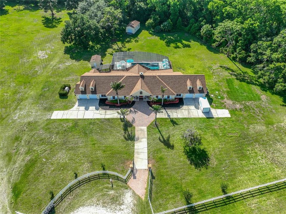 For Sale: $1,400,000 (8 beds, 6 baths, 4507 Square Feet)