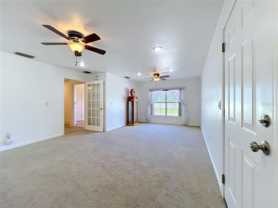 For Sale: $1,400,000 (8 beds, 6 baths, 4507 Square Feet)