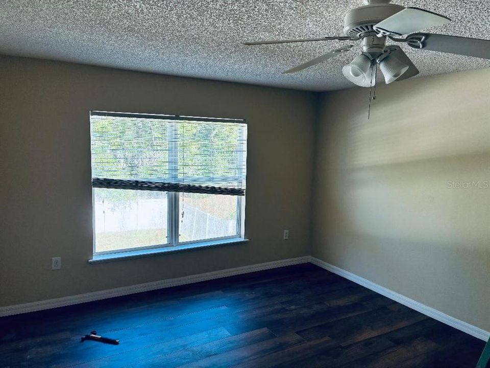 For Rent: $2,200 (4 beds, 2 baths, 2236 Square Feet)