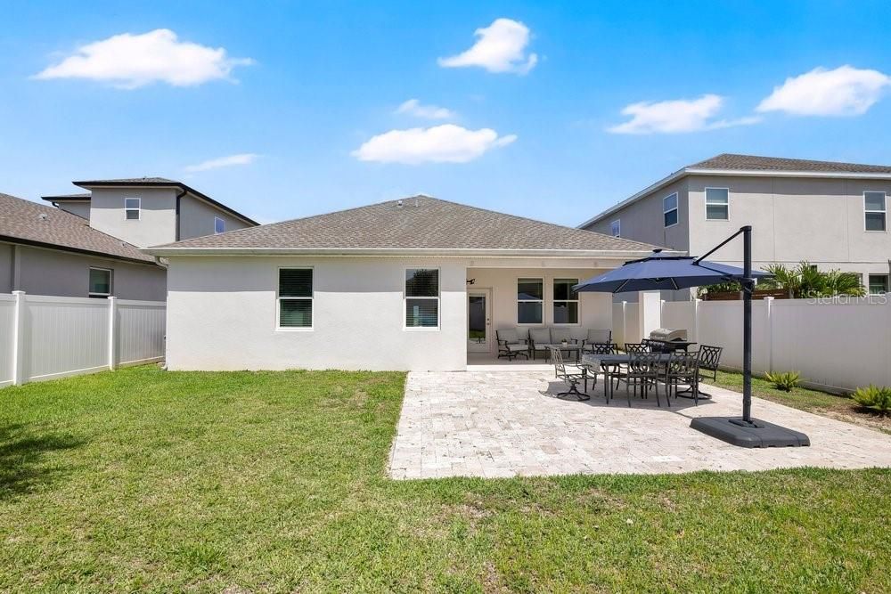 En Venta: $649,990 (4 camas, 3 baños, 2136 Pies cuadrados)