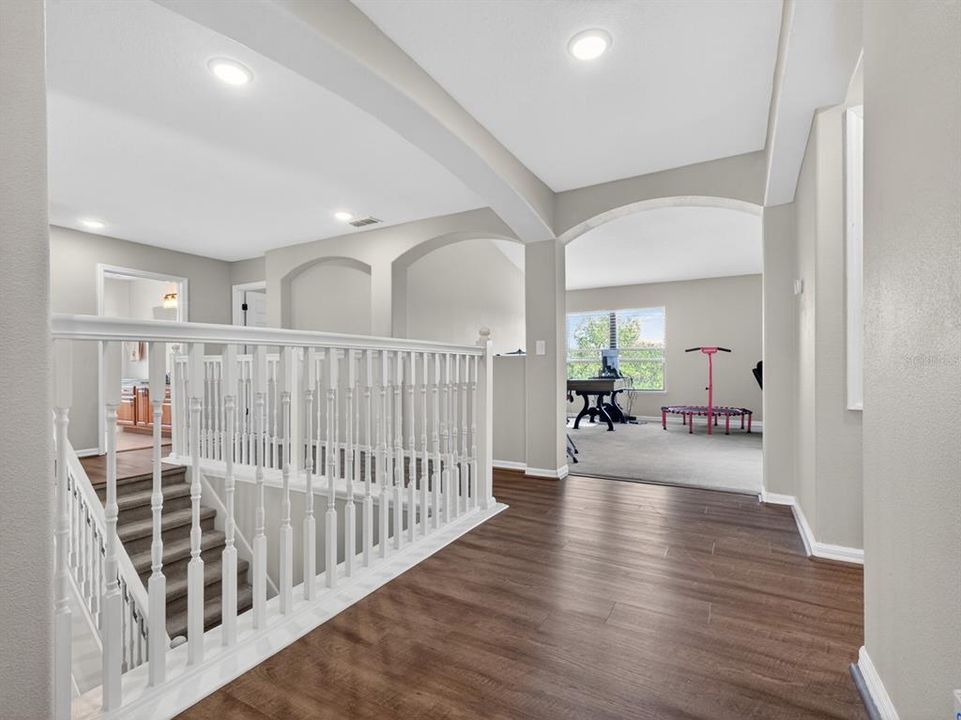 На продажу: $599,900 (5 спален, 3 ванн, 3650 Квадратных фут)