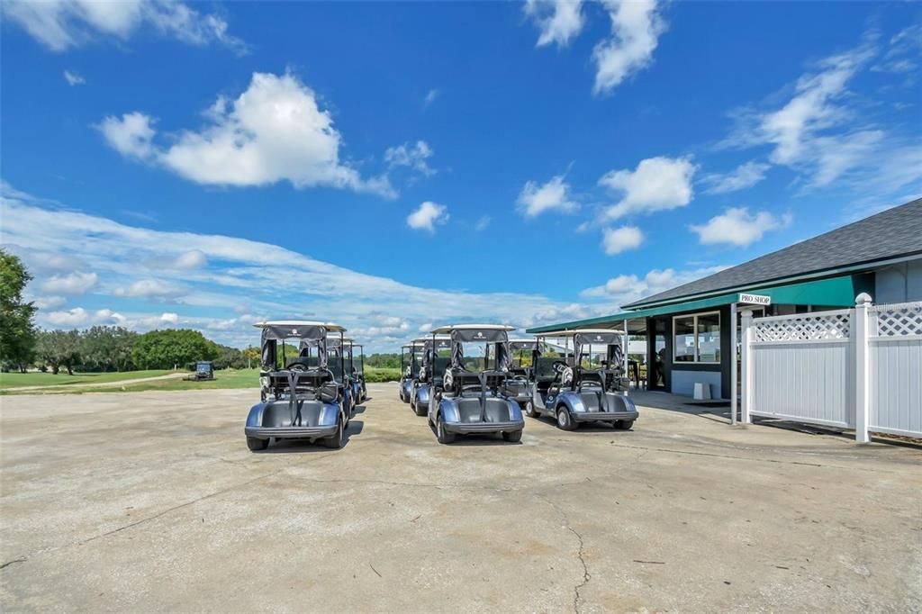 На продажу: $599,900 (5 спален, 3 ванн, 3650 Квадратных фут)