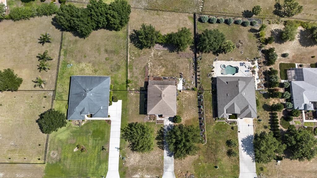 На продажу: $599,900 (5 спален, 3 ванн, 3650 Квадратных фут)
