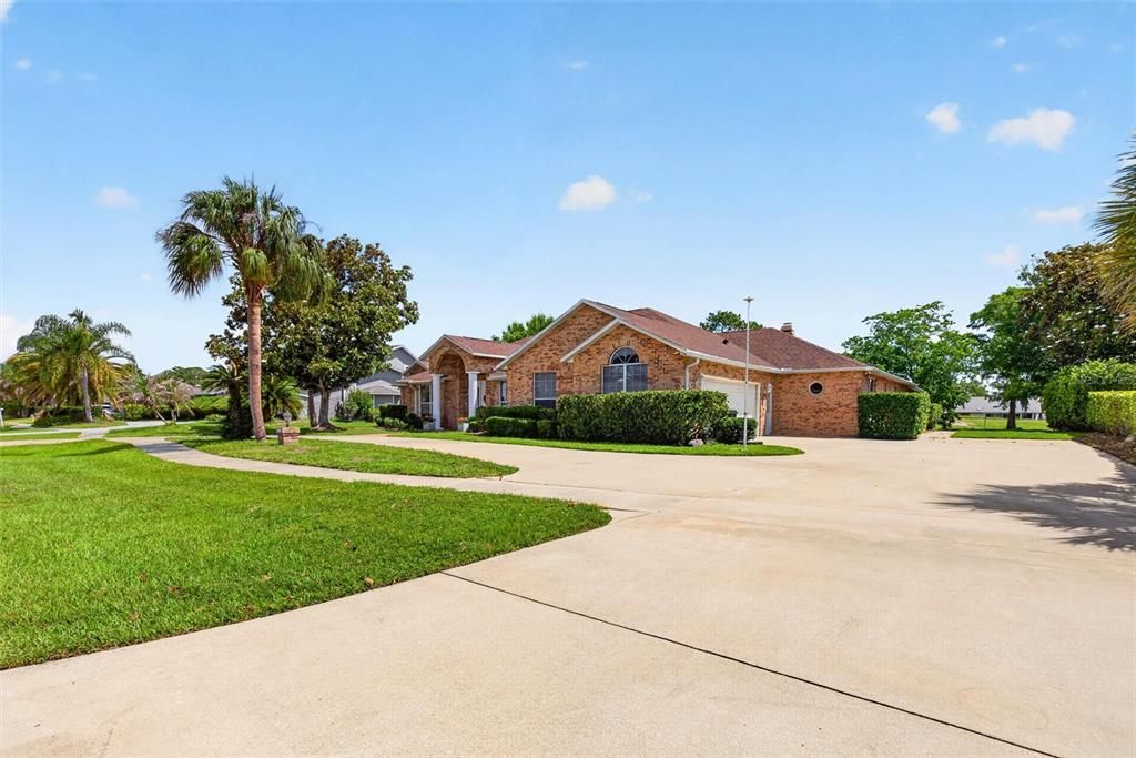 Active With Contract: $589,999 (4 beds, 3 baths, 3769 Square Feet)