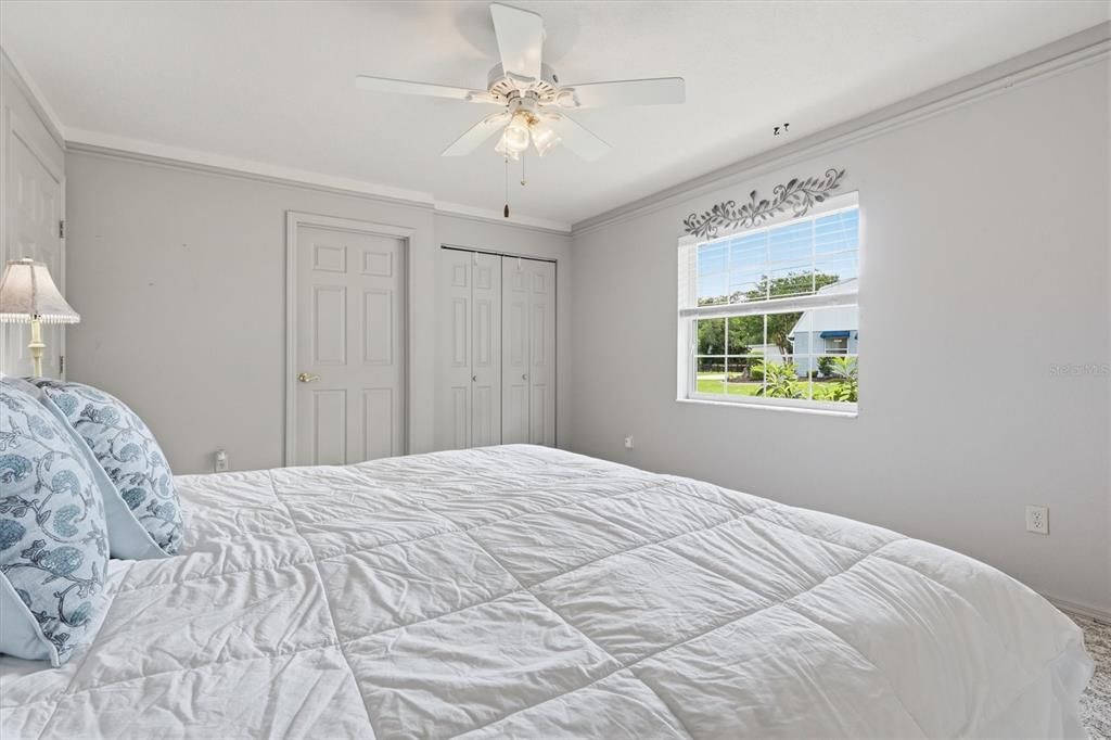 For Sale: $719,900 (5 beds, 3 baths, 4376 Square Feet)
