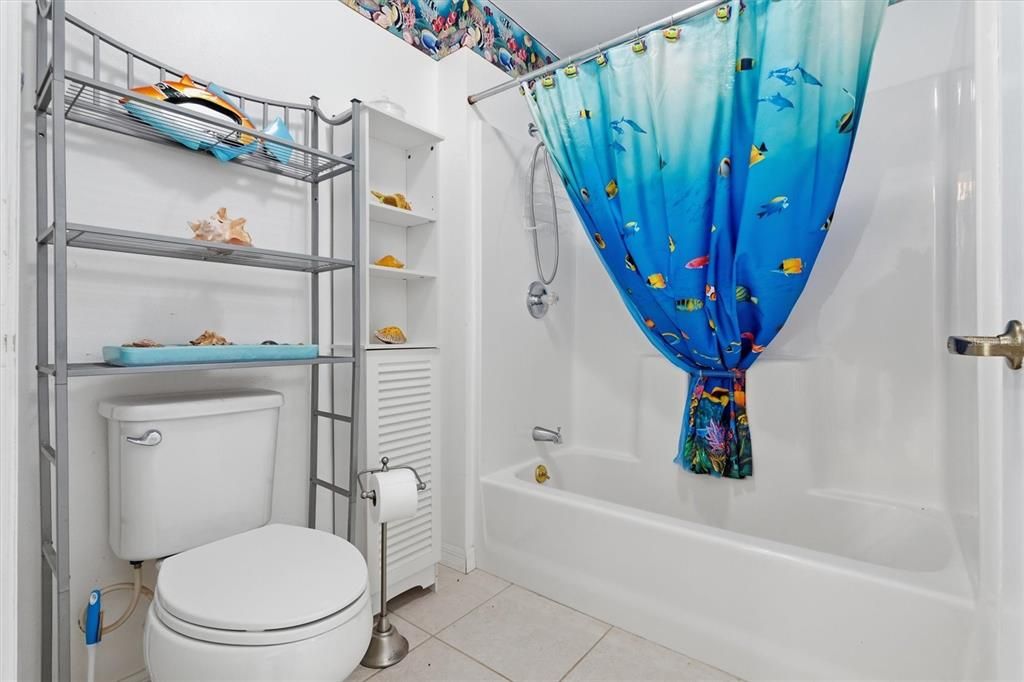 For Sale: $719,900 (5 beds, 3 baths, 4376 Square Feet)