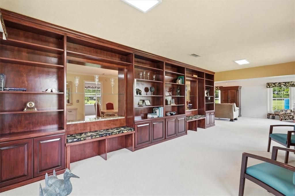 For Sale: $719,900 (5 beds, 3 baths, 4376 Square Feet)