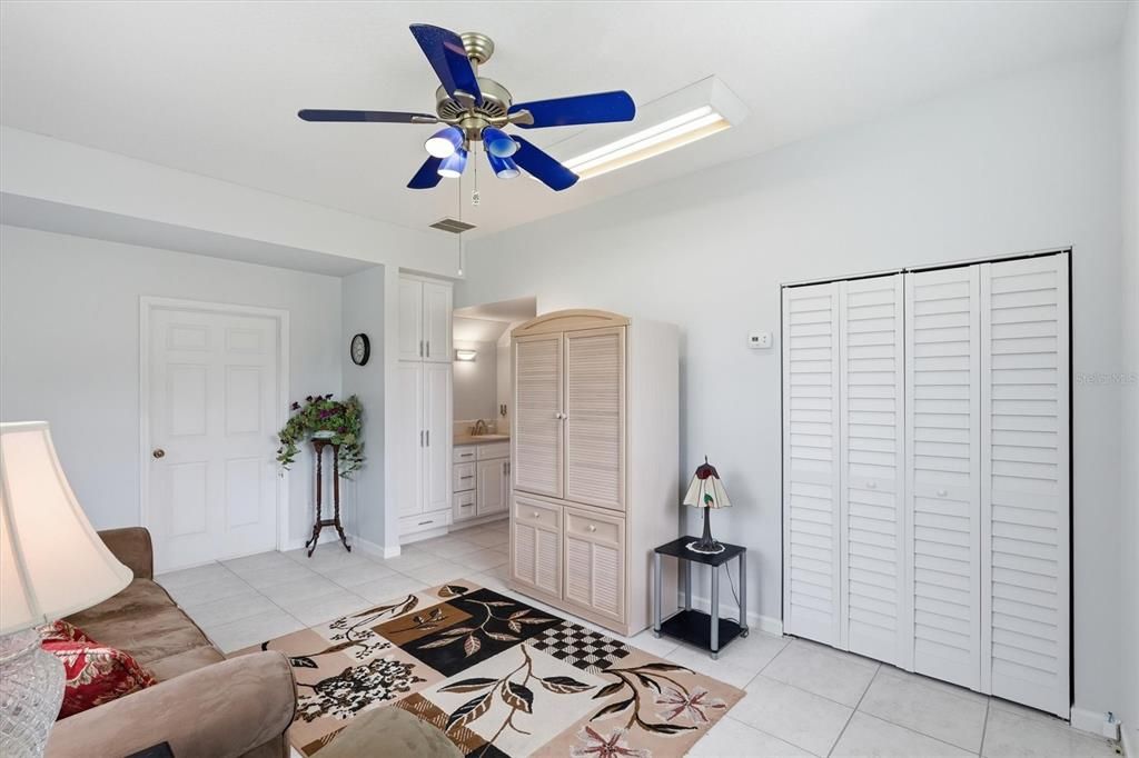 For Sale: $719,900 (5 beds, 3 baths, 4376 Square Feet)