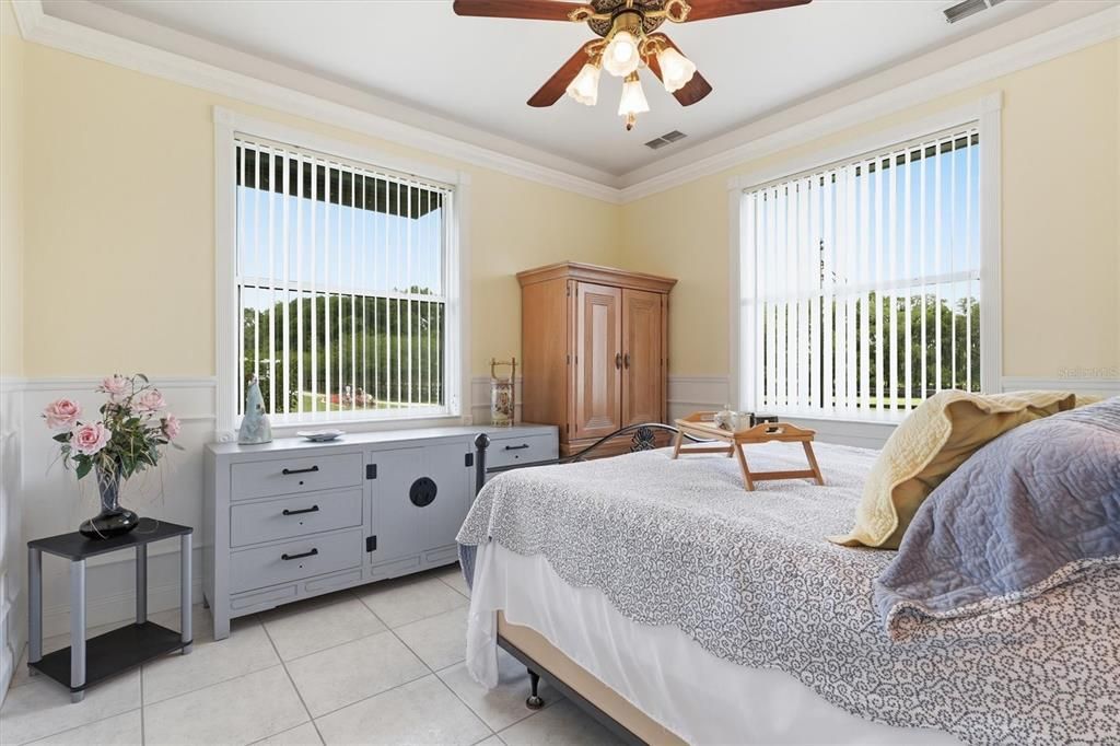 For Sale: $719,900 (5 beds, 3 baths, 4376 Square Feet)