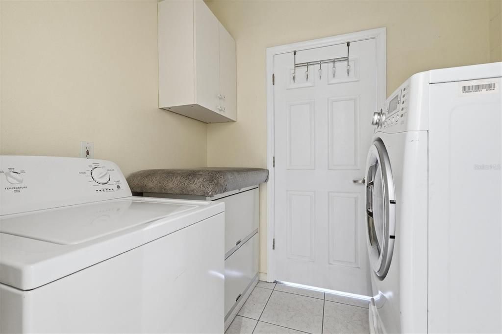 For Sale: $719,900 (5 beds, 3 baths, 4376 Square Feet)